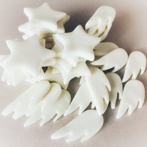 Andenken Stern und Engelsflügel aus Leucht-Fimo