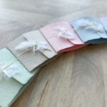 Handgeschöpfte Karte Feder Farben