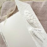 Gatefold Weihnachtskarte Engelflügel aus handgeschöpftem Papier