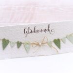 Glückwunschkarte Herzchen-Wimpelkette grün