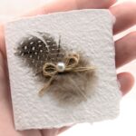 Mini-Karte Feder weiss