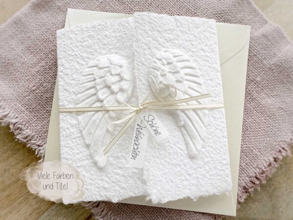 Weihnachtskarte Engelsflügel weiss aus handgeschöpftem Papier