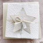 Weihnachtskarte Stern beige aus handgeschöpftem Papier mit zarten Details